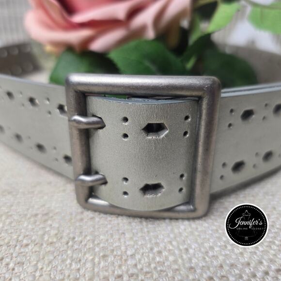 Relic Women's NWT Silver Geometric Cut Outs Double Prong Buckle Belt Size L - Picture 2 of 9